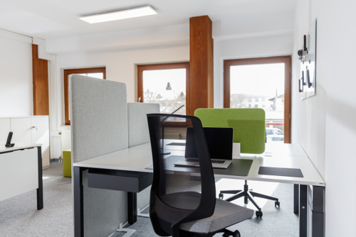 eigener Arbeitsplatz im Büro - Top Arbeitsplatz im modernen Büro in Oberhaching - sofort verfügbar