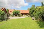 Außenansicht (1) - Wohnträume leben: Gehobenes Einfamilienhaus mit Garten, Spa-Bereich und Garage in Sömmerda-Frohndorf