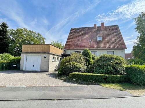 Straßenansicht - 