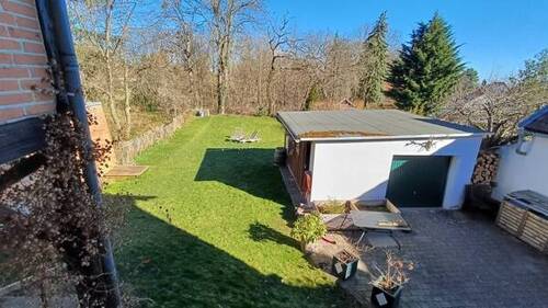 Blick in den Garten - 7 Zimmer Mehrfamilienhaus, Wohnhaus zum Kaufen in Ballenstedt