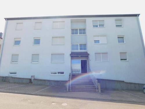 BB1 Frontansicht - Baumholder - Pfadsbach, TOP ETW im EGHochparterre - 3 Zi.Kü.BadTerrasseStellplatz