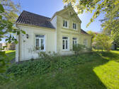 Objektansicht - Historisches Einfamilienhaus mit großem Grundstück und Atelierblick ins Grüne