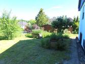 Garten mit Gartenhütte - 