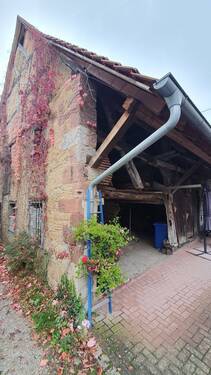 Scheune mit Parkmöglichkeit - 