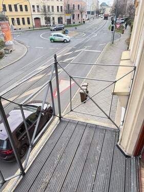 Balkon mit Straßenausblick - 