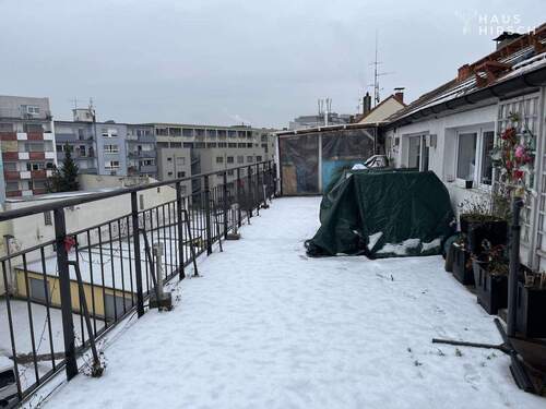 Dachterasse mit Bar - 4 Zimmer Etagenwohnung zum Kaufen in Nürnberg