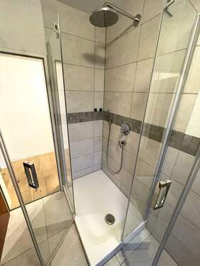 Dusche - 2 Zimmer Etagenwohnung zur Miete in Konstanz-Dettingen