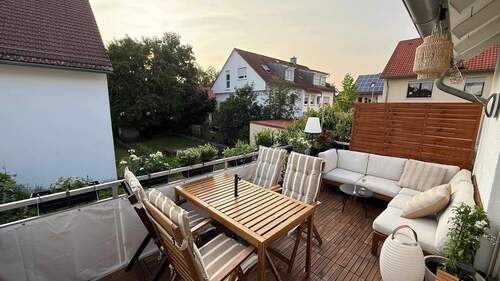 Balkon im Sommer.jpg - Etagenwohnung mit 55,00 m&sup2; in Herzogenaurach zur Miete