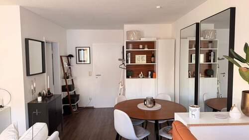 Wohnzimmer Bild 4.JPG - 