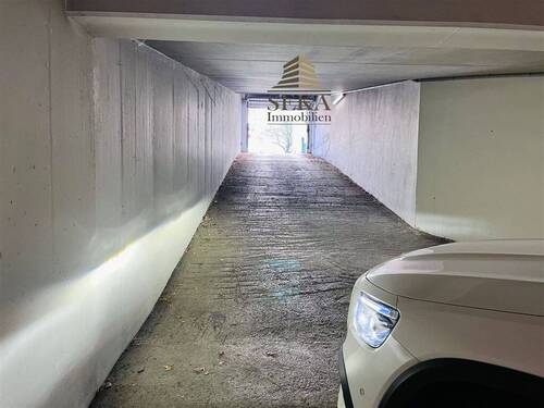 Ausfahrt - Garage, Stellplatz in Hengersberg zum Kaufen