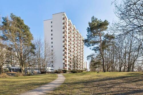Grünanlage - Sehr schöne Lichtdurchflutete familiengerechte Wohnung mit Weitblick