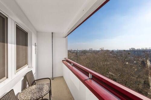 Weitblick - 4 Zimmer Etagenwohnung in Berlin