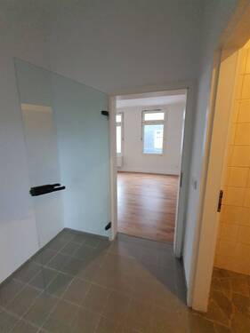 Flur - Etagenwohnung mit 67,00 m² in Wuppertal zum Kaufen