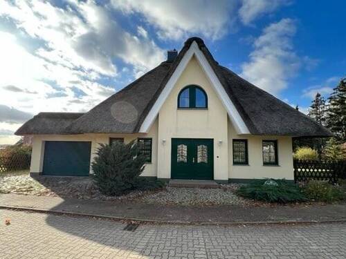 Straßenansicht - 6 Zimmer Einfamilienhaus in Sauzin