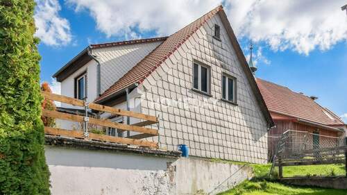 Außenansicht 2 - 5 Zimmer Einfamilienhaus in Neuroda
