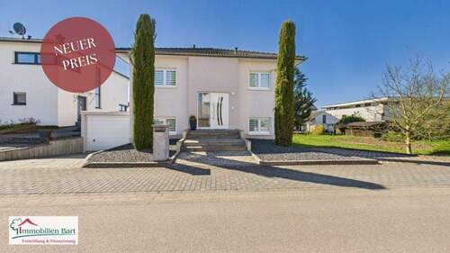 Straßenansicht-Eingang - NENNIG: NEUWERTIGES, MASSIVES WOHNHAUS IN TOP LAGE AN DER GRENZE LUXEMBURG!