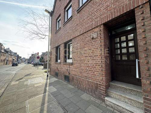 Außenansicht - 2 Zimmer Etagenwohnung zur Miete in Frechen