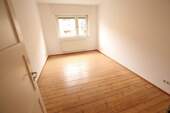 Zimmer 1 - 2 Zimmer Etagenwohnung zur Miete in Mannheim