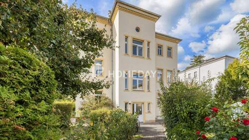 Außenansicht 2 - Bezugsfreie 2-Zimmer-Wohnung in begehrter Wohnlage unweit der Elbe