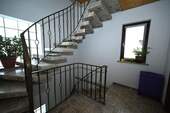Freundliches Treppenhaus - 