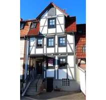 Provisionsfrei - Geräumiges 1-2 Familienhaus im Ortskern von Nieste