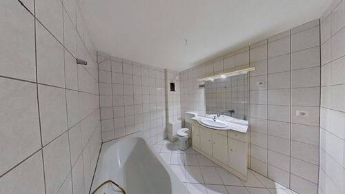 Badezimmer - Etagenwohnung mit 65,00 m² in Köthen/ Anhalt zur Miete