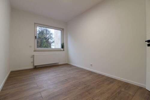 Schlafzimmer 2 - Etagenwohnung mit 113,20 m&sup2; in Bielefeld zum Kaufen