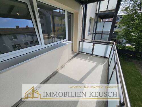 Großer überdachter Balkon - 