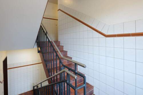 Treppenhaus - 3 Zimmer Etagenwohnung zum Kaufen in Ahrensburg