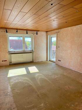 Wohnzimmer - 4 Zimmer Etagenwohnung zur Miete in Moosburg