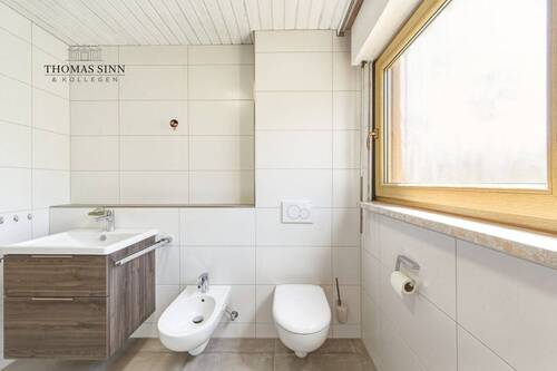 EG: modernisiertes Bad... - 