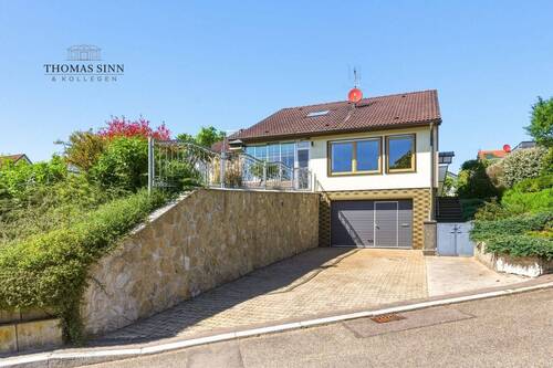 Hausansicht - 4 Zimmer Einfamilienhaus zum Kaufen in Winnenden / Breuningsweiler