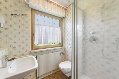 EG: Gäste-WC/Bad - 