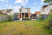 Garten mit Rohbau Anbau - 5 Zimmer Doppelhaushälfte in Rüsselsheim am Main