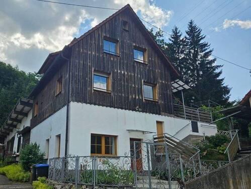 Außenansicht - Haus mit Einliegerwohnung - idyllisch am Ortsrand von Schnaitheim gelegen