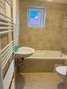 Badezimmer - 3 Zimmer Etagenwohnung zur Miete in Landshut