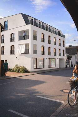 Moderne Stadtoase mit eleganten Balkonen und lichtdurchfluteten Wohneinheiten - 3 Zimmer Etagenwohnung zum Kaufen in Pocking