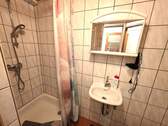 Badezimmer mit Dusche EG - 