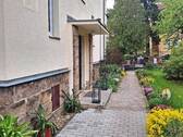 Zugang zum Grundstück - Mehrfamilienhaus in begehrter Wohnlage von Dresden-Bühlau