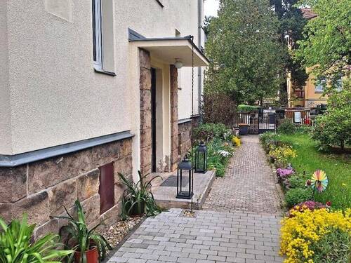 Zugang zum Grundstück - Mehrfamilienhaus in begehrter Wohnlage von Dresden-Bühlau