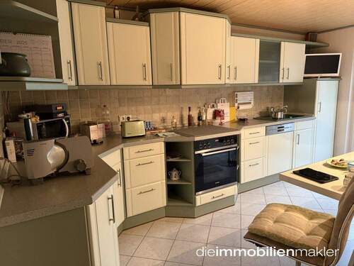 Küche mit toller Einbauküche - 
