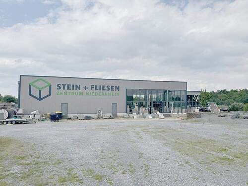 Außenansicht seitlich - Halle in Nettetal zur Miete