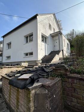 Bild 1 - Renoviertes 1-Familienhaus in ruhiger Lage in Lebach - Am Wünschberg-