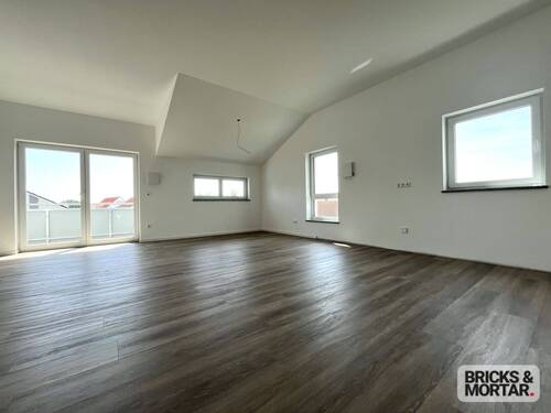 Wohn- Esszimmer - 