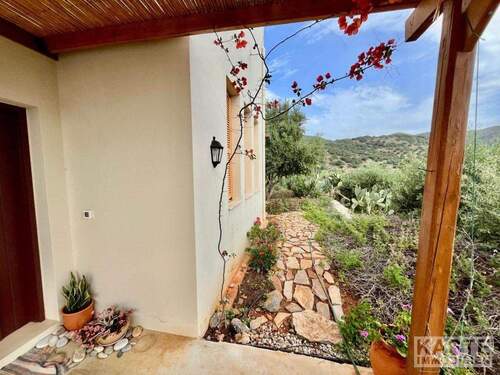 Eingang - 2 Zimmer Mehrfamilienhaus, Wohnhaus zum Kaufen in Kounali