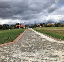 Großes Grundstück am Feldrand mit unverbautem Blick ins Grüne. - Theuma