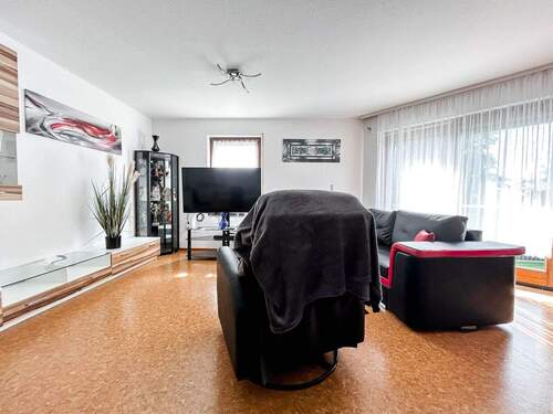 Wohnzimmer - Etagenwohnung mit 88,00 m&sup2; in Schrozberg zum Kaufen