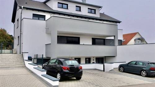 Ansicht Süd mit 5 Außenstellplätzen - Mehrfamilienhaus, Wohnhaus mit 486,00 m² in Bad Saulgau zum Kaufen