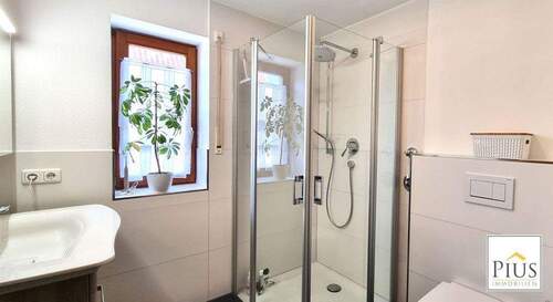 Badezimmer - 4 Zimmer Büro zum Kaufen in Bobingen