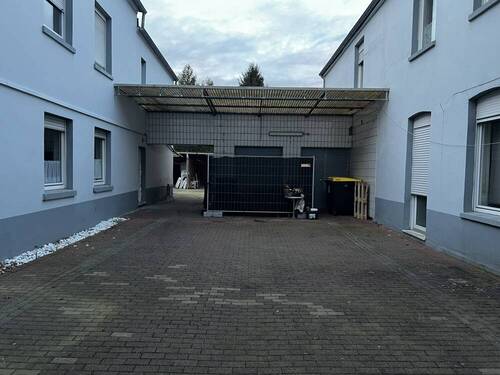 Innenhof - Halle in Mönchengladbach zur Miete